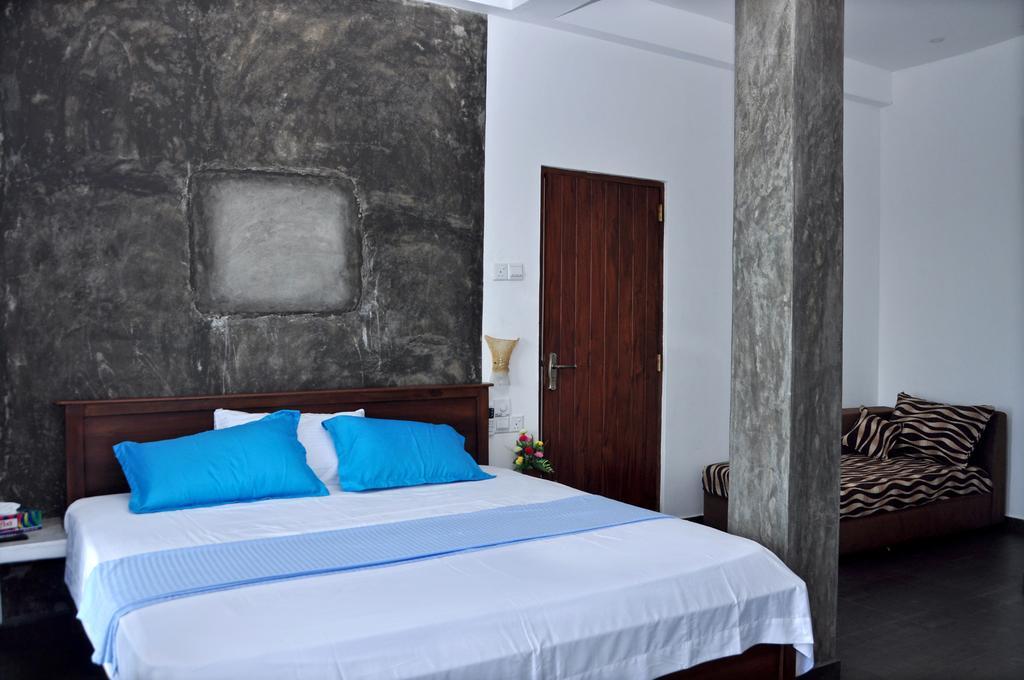 Petit Guest House Negombo Eksteriør billede